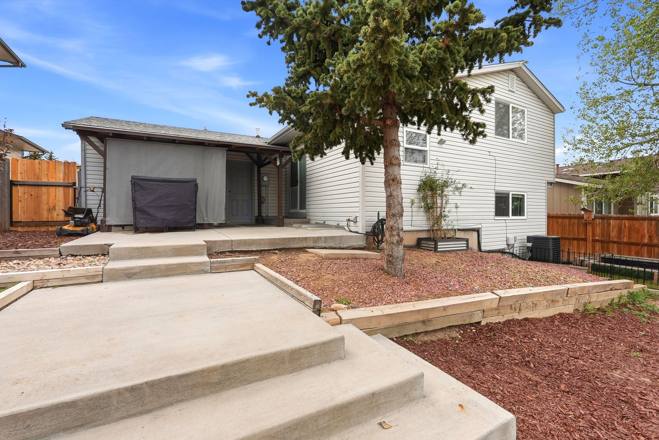 3820 Soft Breeze Way