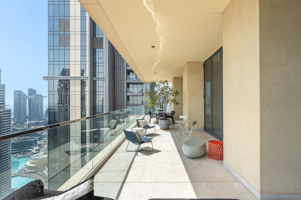 The 118 - Full Floor Apartment 