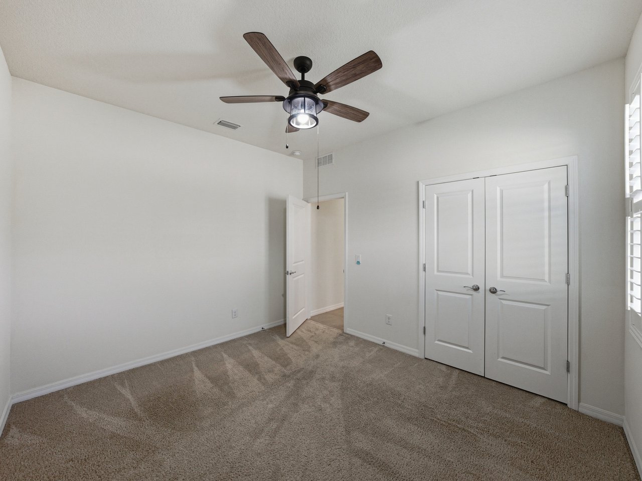 12717 EASTPOINTE DR