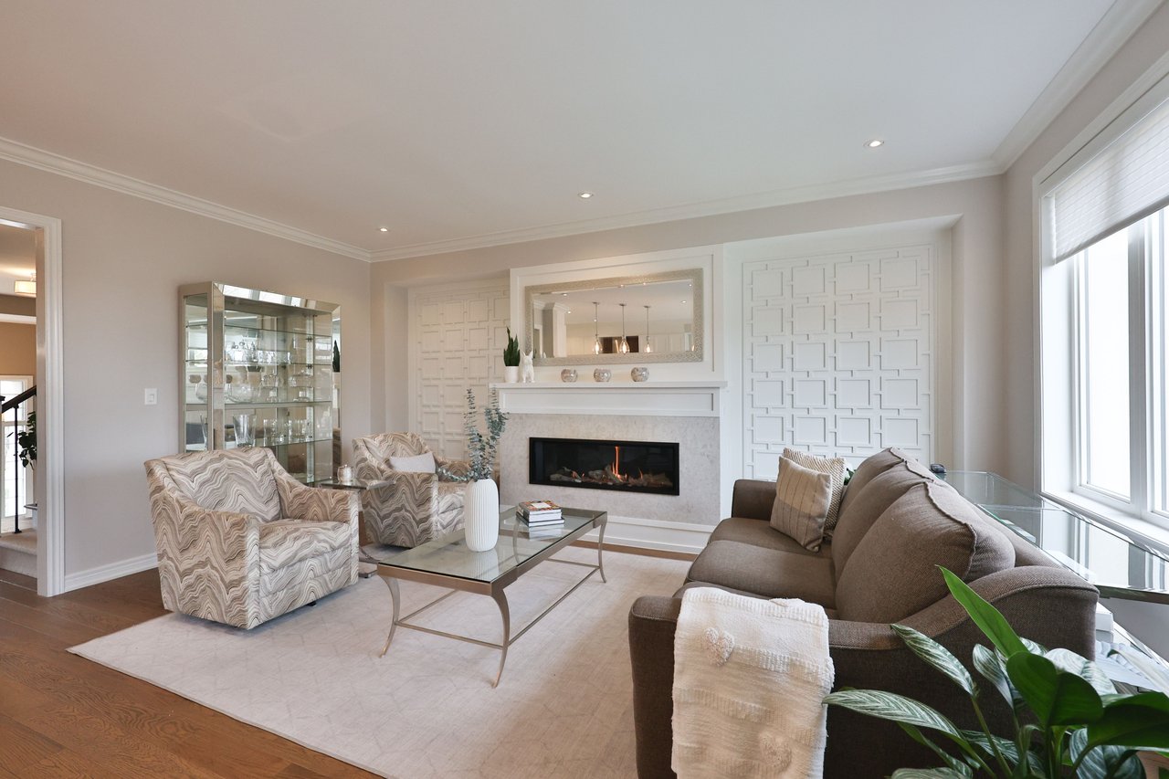 34-2400 Neyagawa Boulevard, Oakville