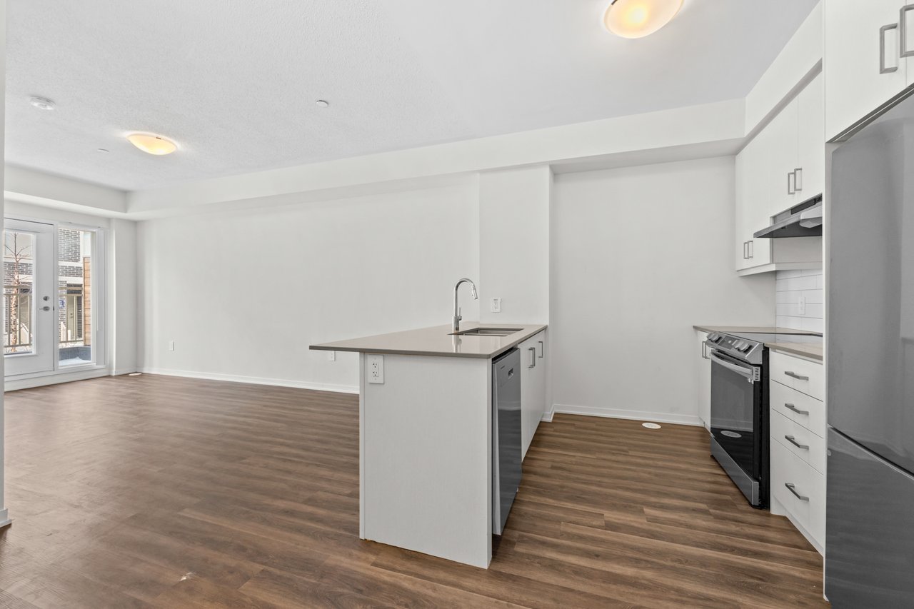 31 Honeycrisp Cres Townhouse 57