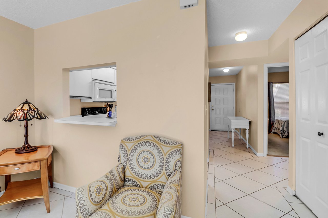 113 Wading Bird CIR # 105 Unit: W-105