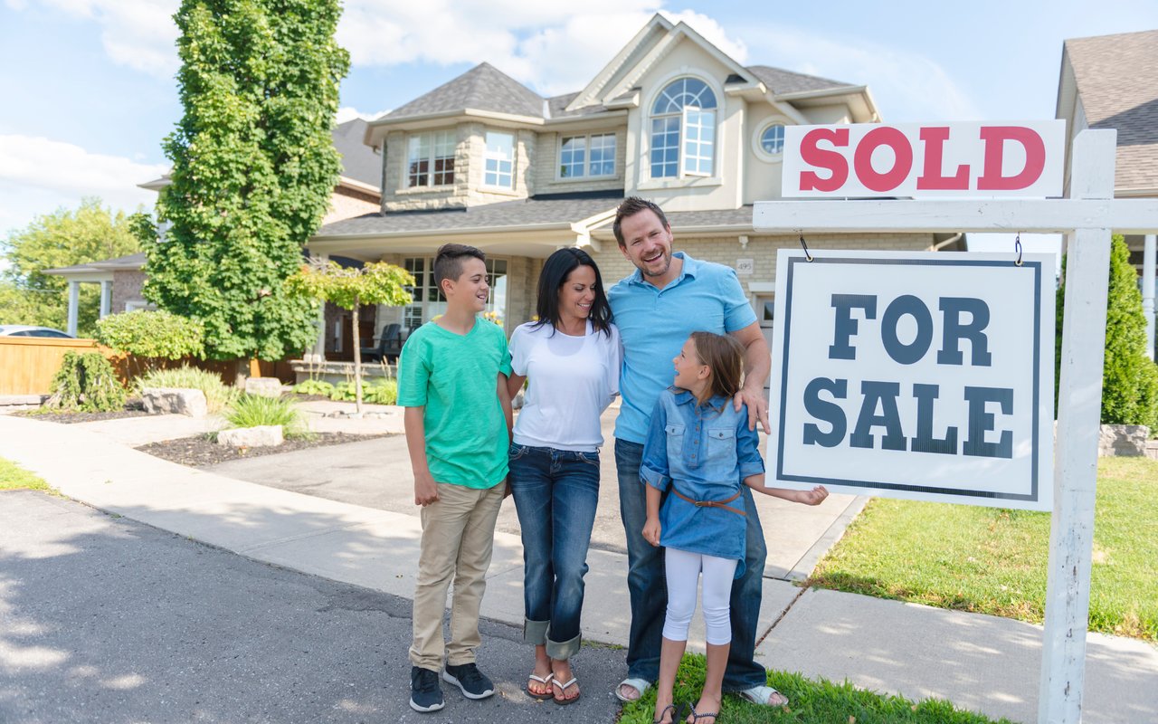 Should You Buy Before You Sell?
