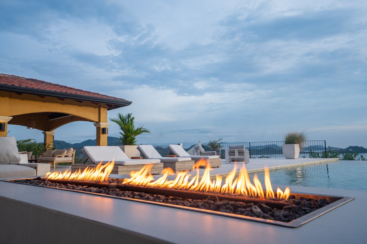 Casa Loro - Luxury Estate