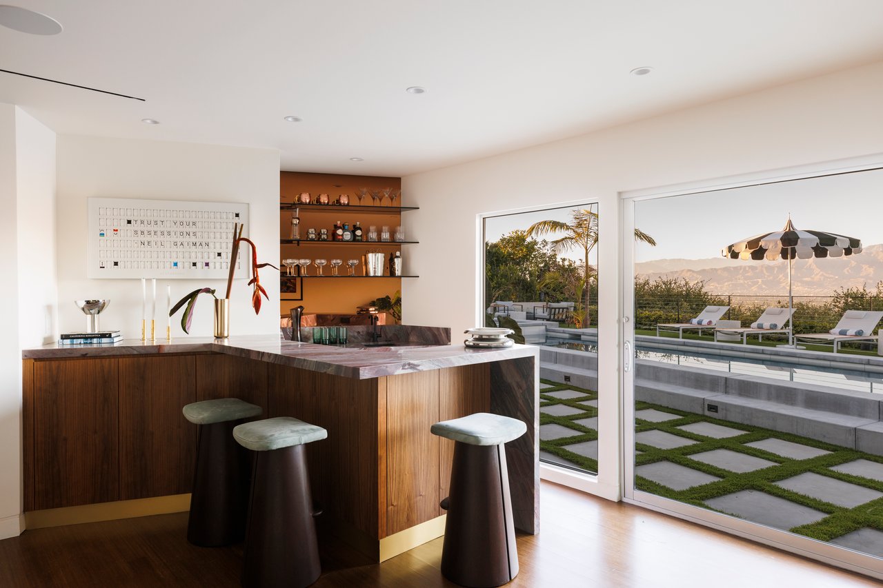 10965 Wrightwood Ln, Studio City 