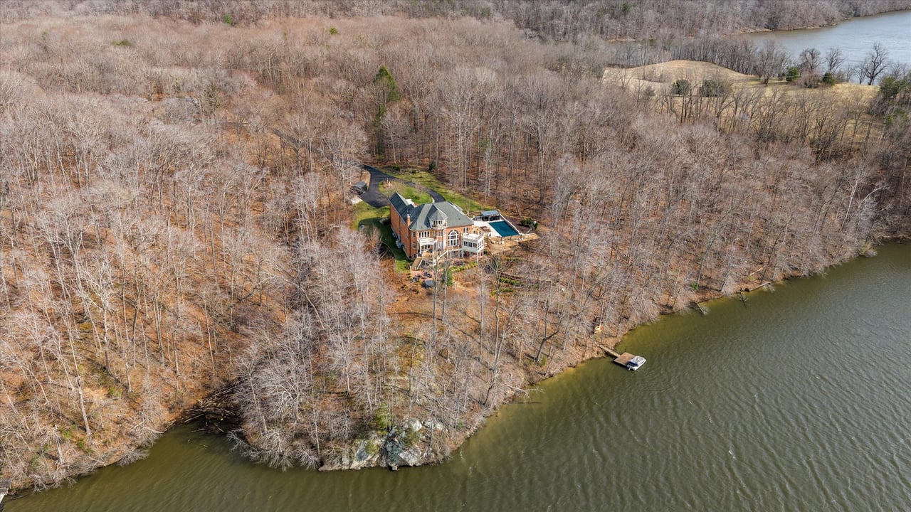 10036 Lake Occoquan Dr