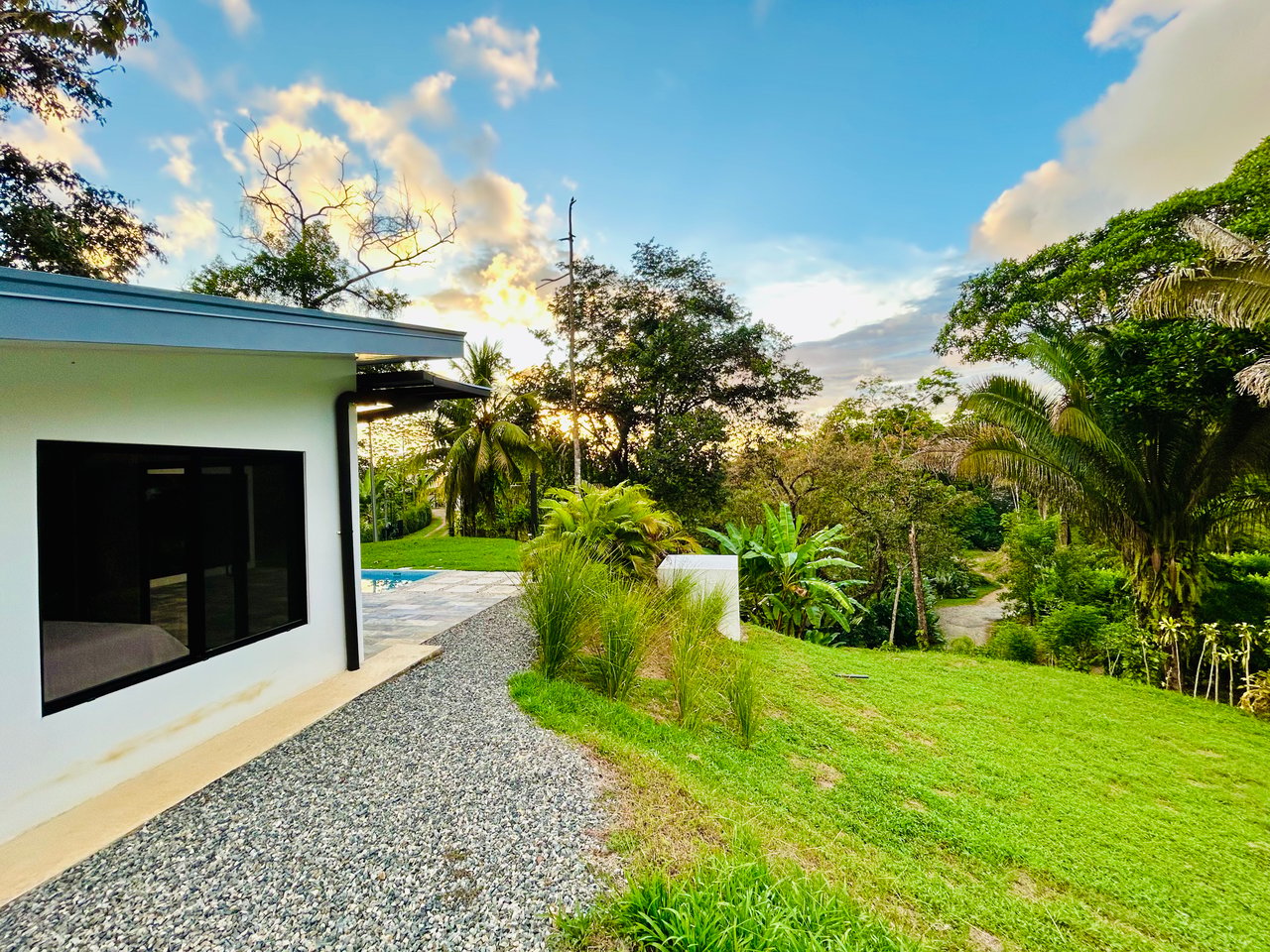 Brand-New 2BR/2BT in Playa Hermosa – 5 Minutes to the Beach | Priced to Sell