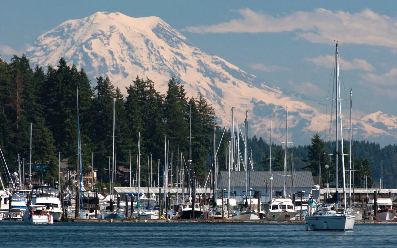 What are the Best Neighborhoods in Gig Harbor?