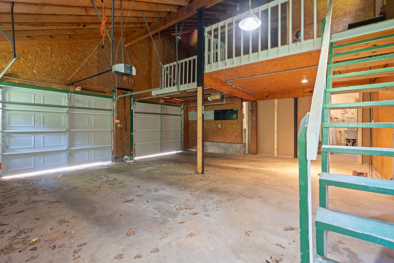 One-of-a-Kind Huntsville Retreat