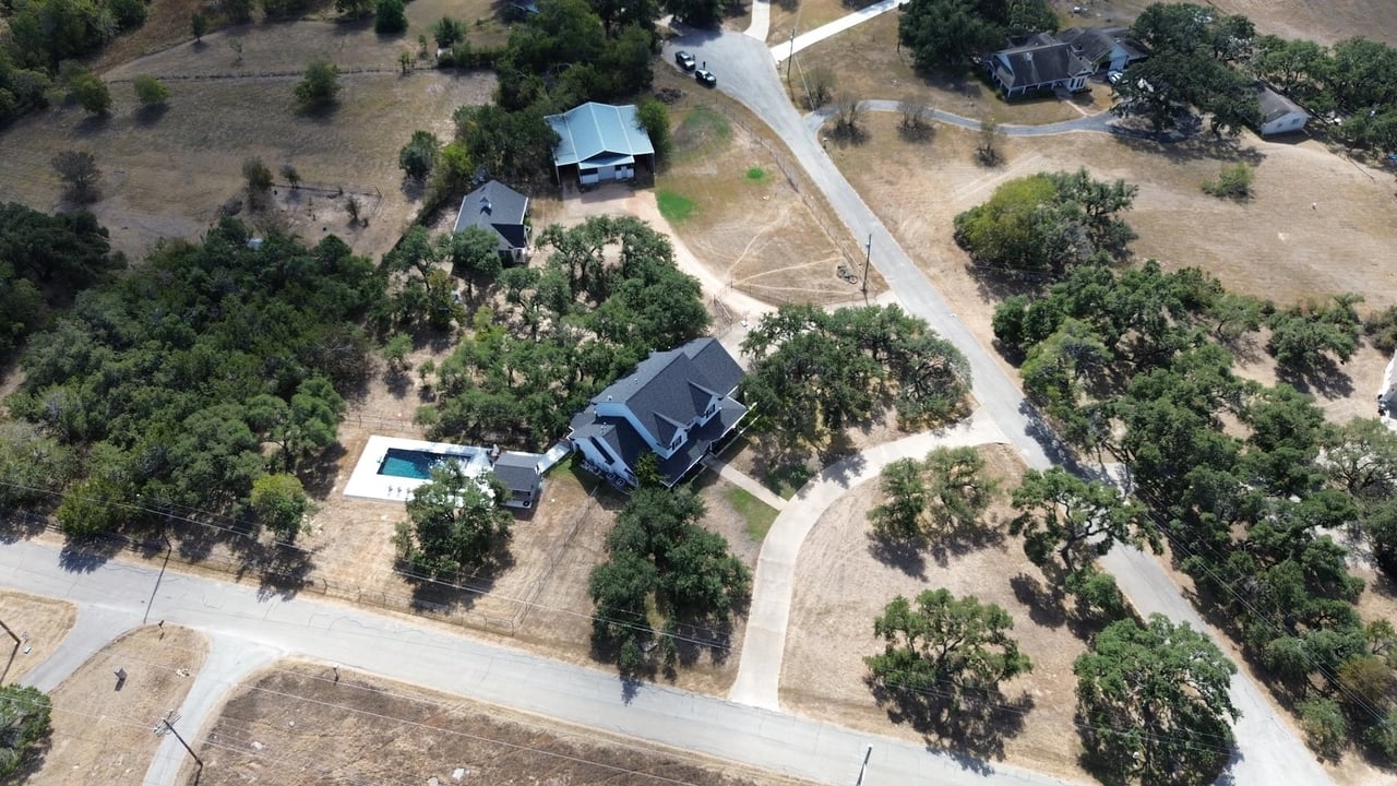 105 Roanoak Dr