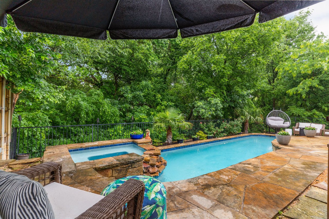 5604 Turtle Way