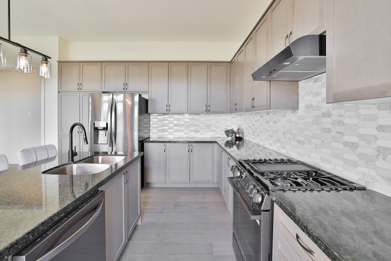 37 North Park Boulevard, Oakville