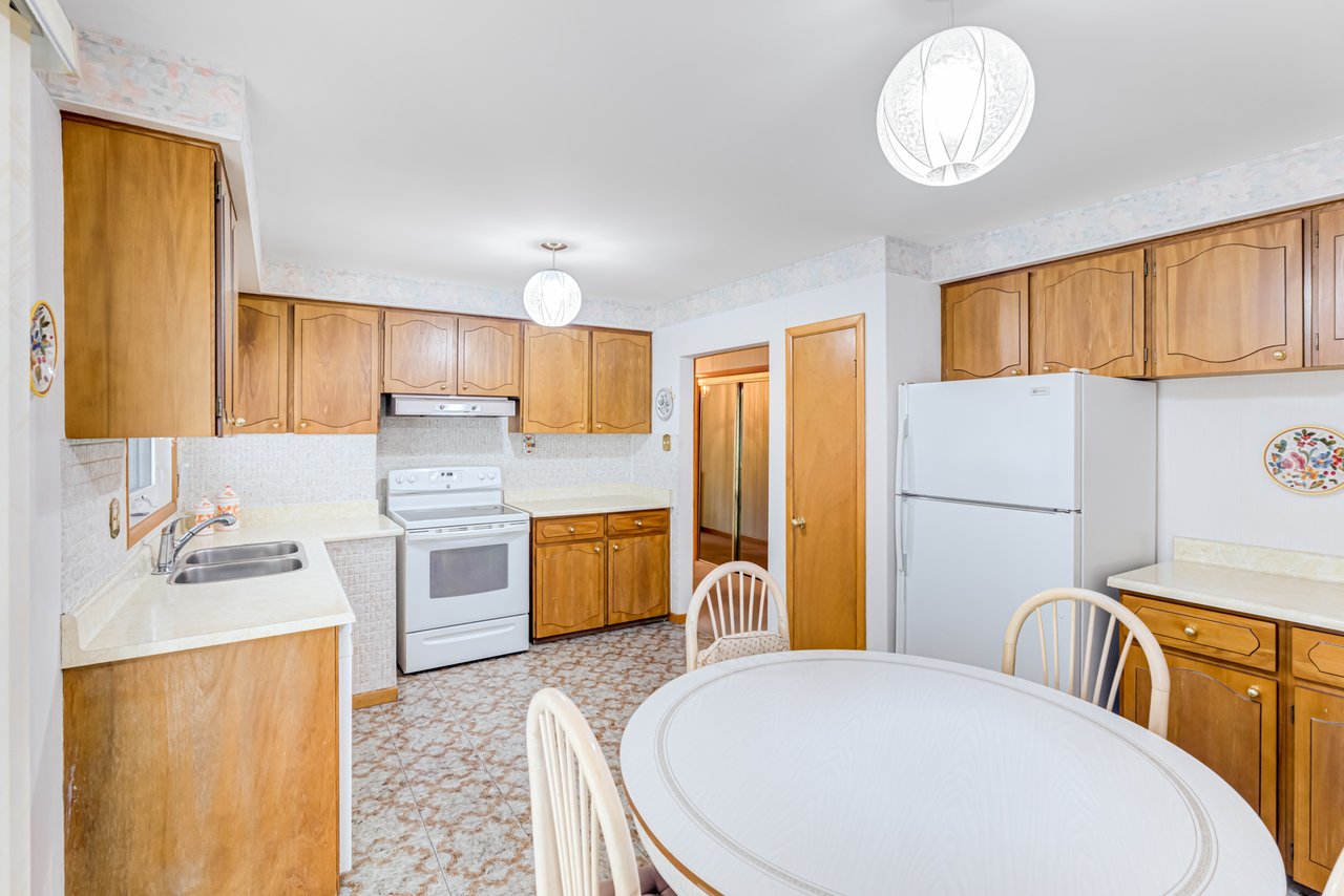 102 Clement Rd