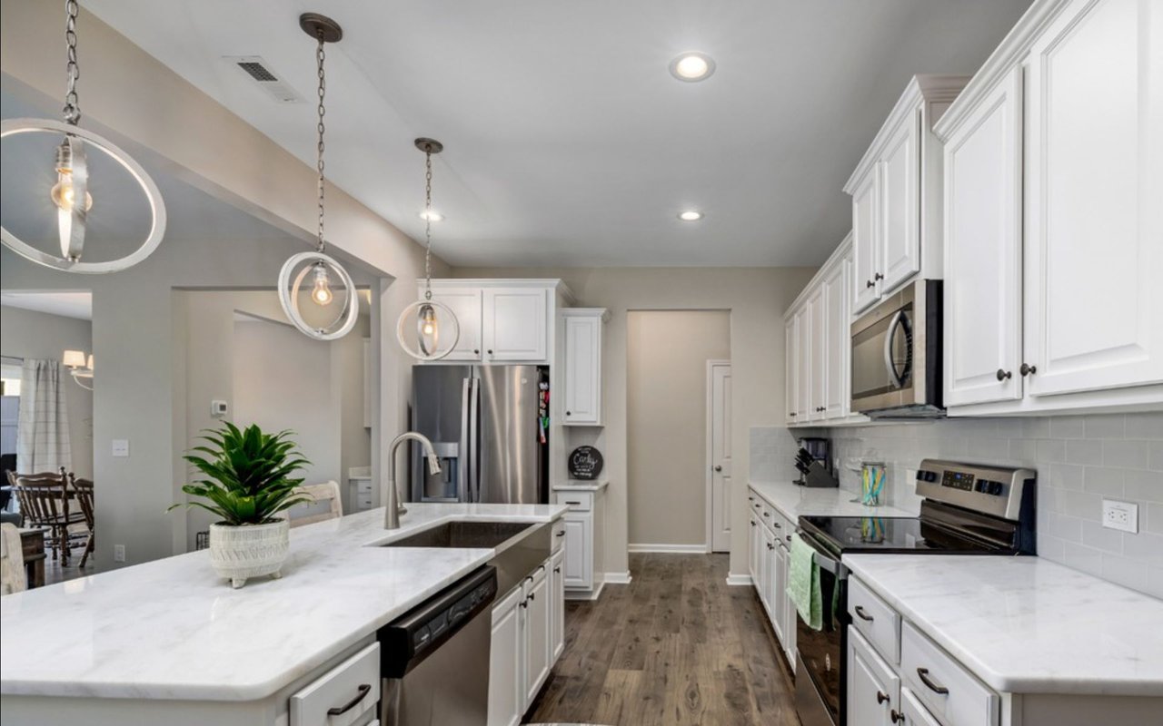 Top Kitchen Makeovers for Hartford's Holiday Hosts in 2024