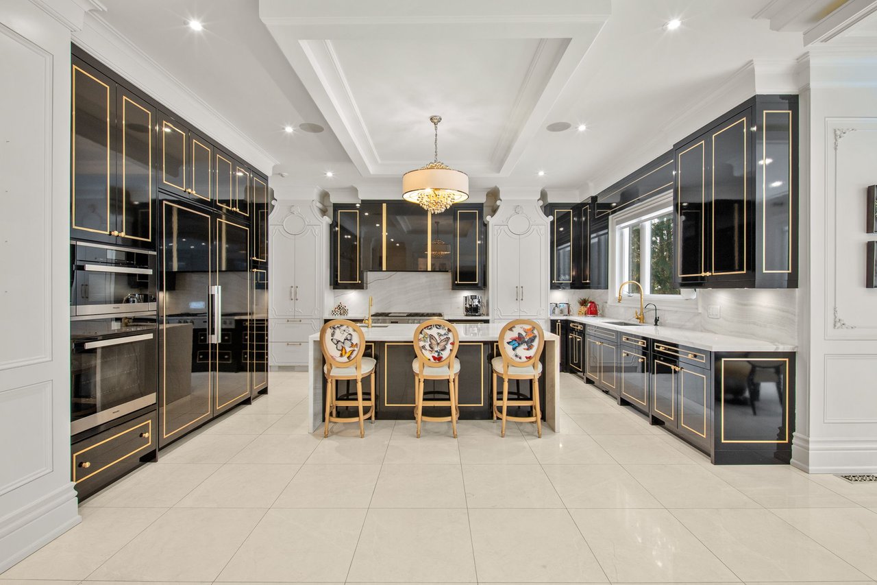 A Rare Ravine Estate