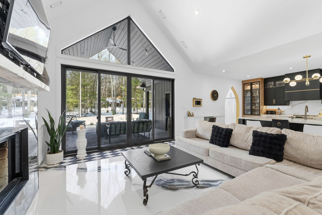 1017 Davis Drive, Gravenhurst