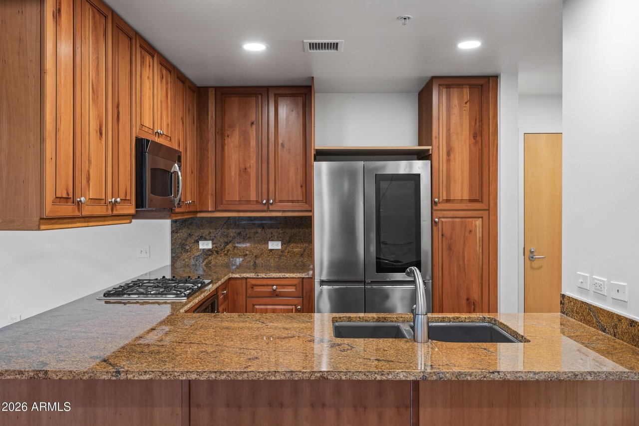 7141 E Rancho Vista Dr, #3007