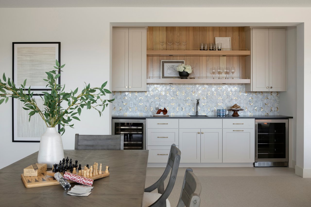 4909 Rolling Green Pkwy, Edina