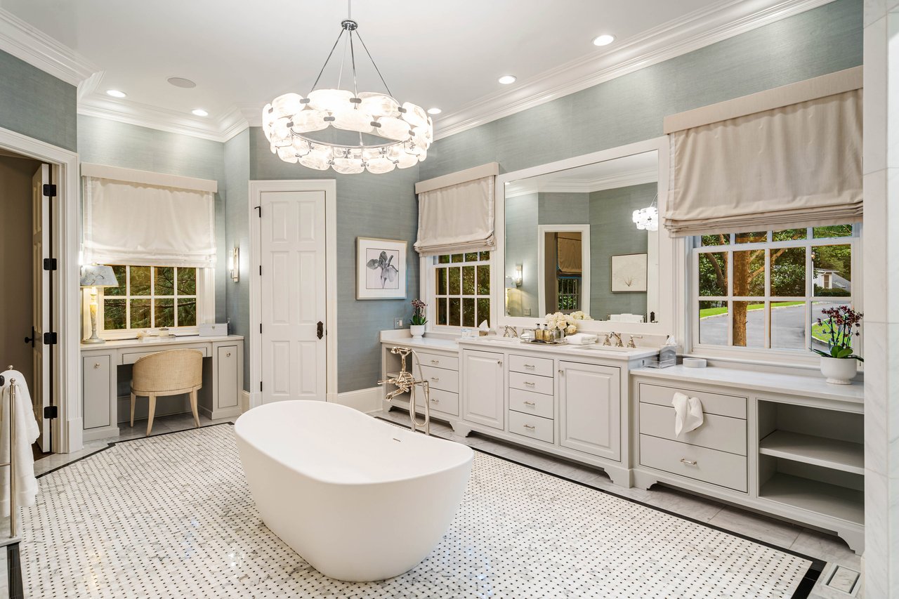 3785 Paces Ferry Road NW