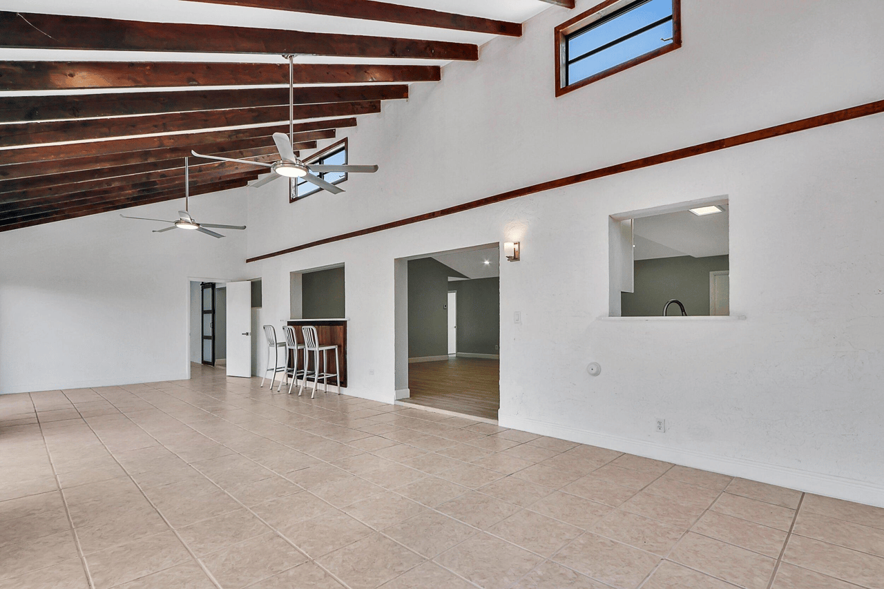 123 Stillwater Cir