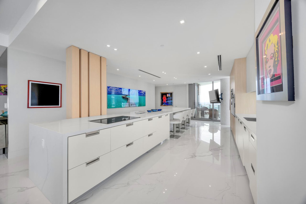 Luxury Home In The Sky | Ritz-Carlton Residences