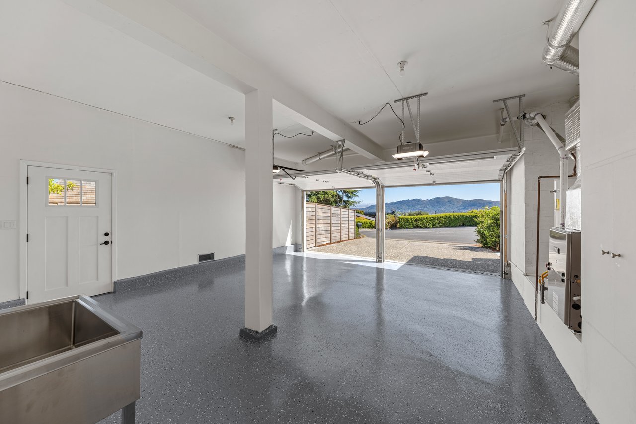 Stylish View Home on a Cul-De-Sac