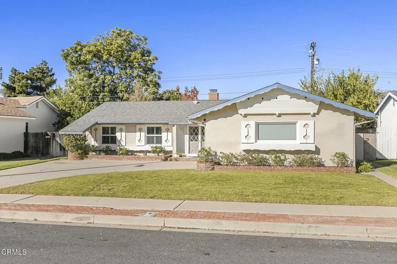 213 S Carrillo Road