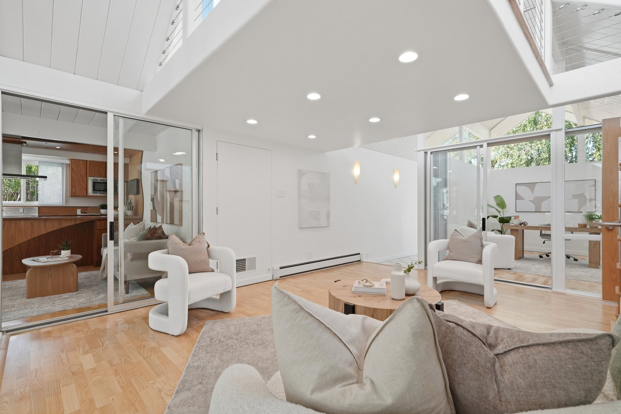 941 Eichler DR