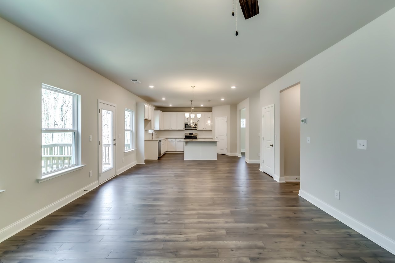 407 Shoals Trl