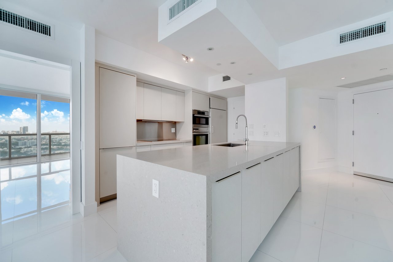 Icon South Beach Off Market | South Of Fifth