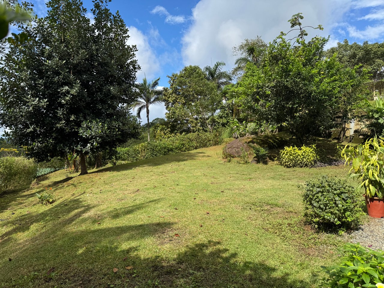 Affordable 2-Bedroom Home with Garden and Commercial Potential Near Dominical