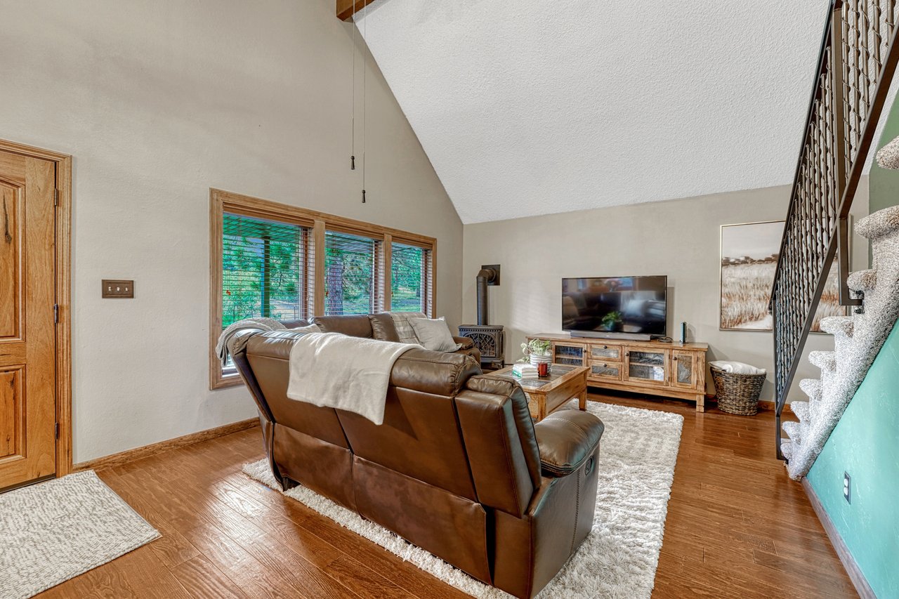 11125 Black Forest Road