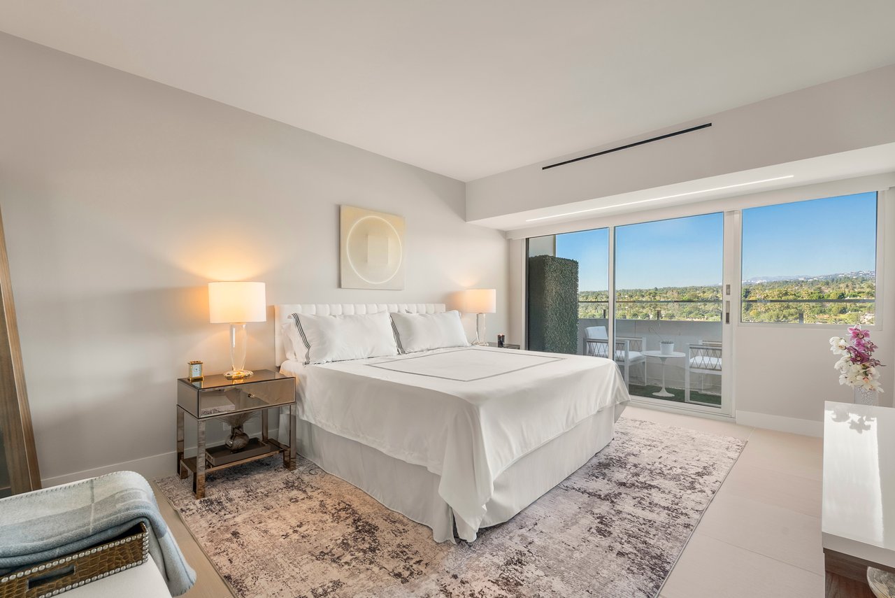 838 N Doheny Dr Unit: 1202, West Hollywood