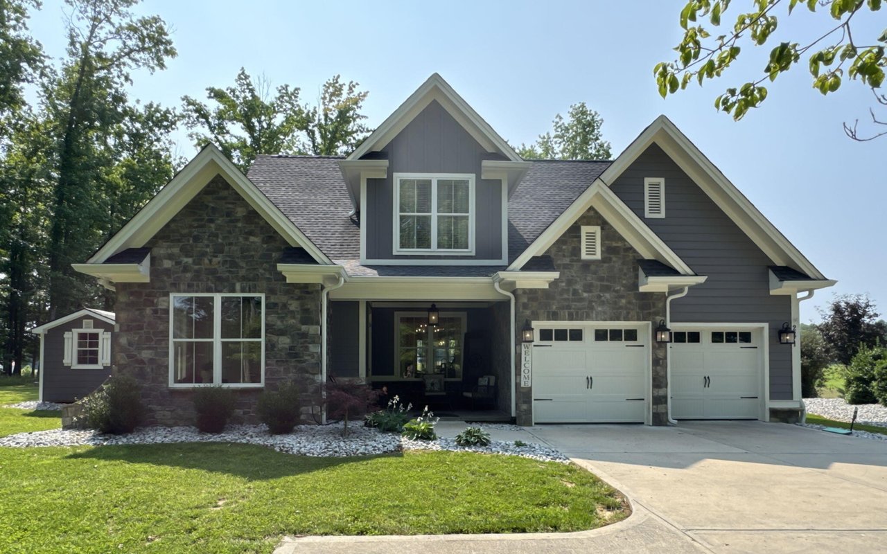 Wallace Luxury Spotlight | 241 W Shore Drive Rockwood, TN 37854