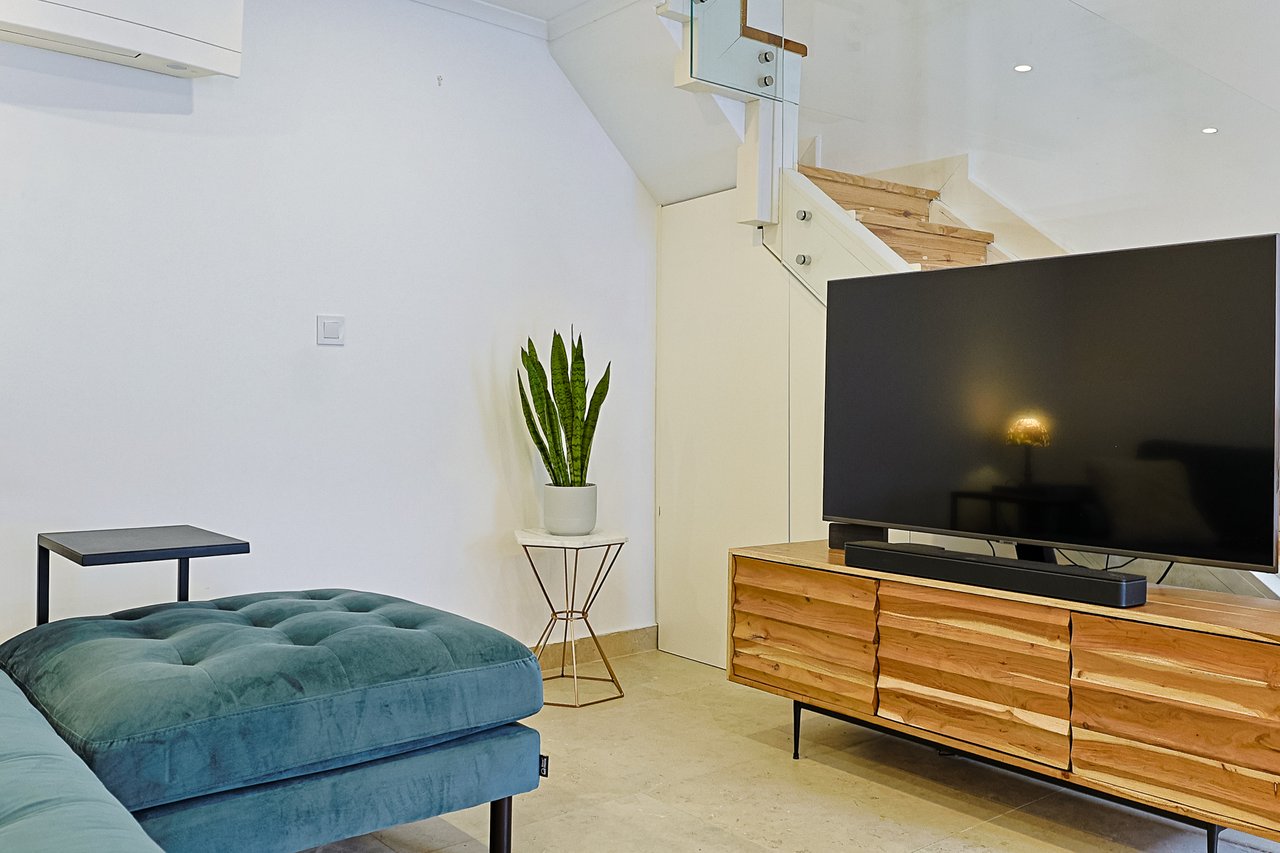 Trendy 1-Bedroom Duplex with Private Terrace in Lisbon’s Historic Heart