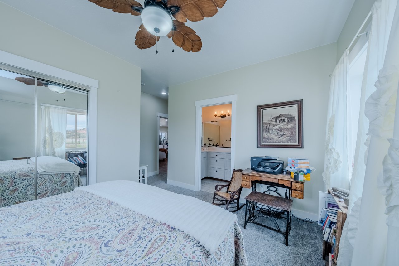 7395 N Johnson Canyon