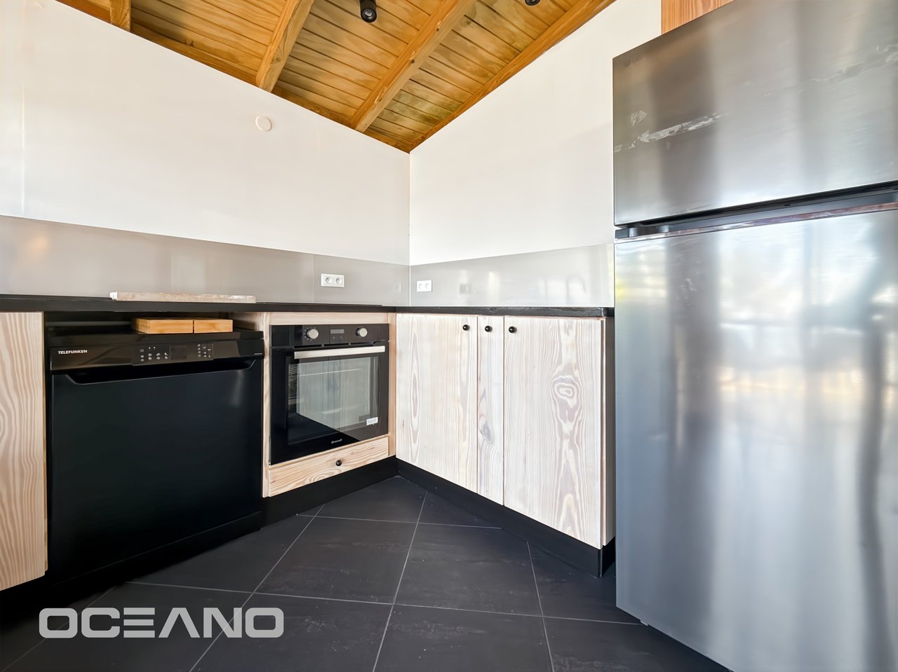 Newly Built House + Independent 1-Bedroom Apartment