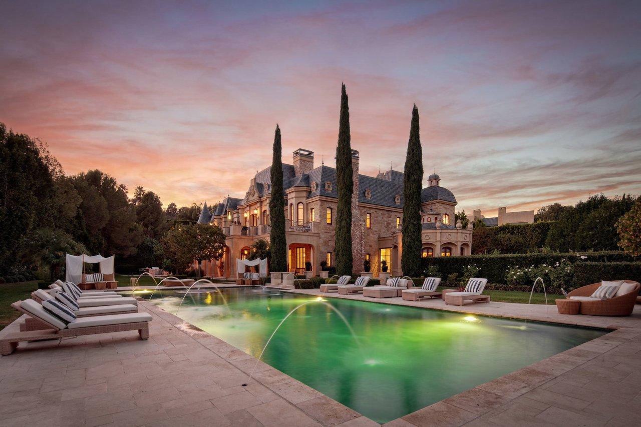 40 Beverly Park