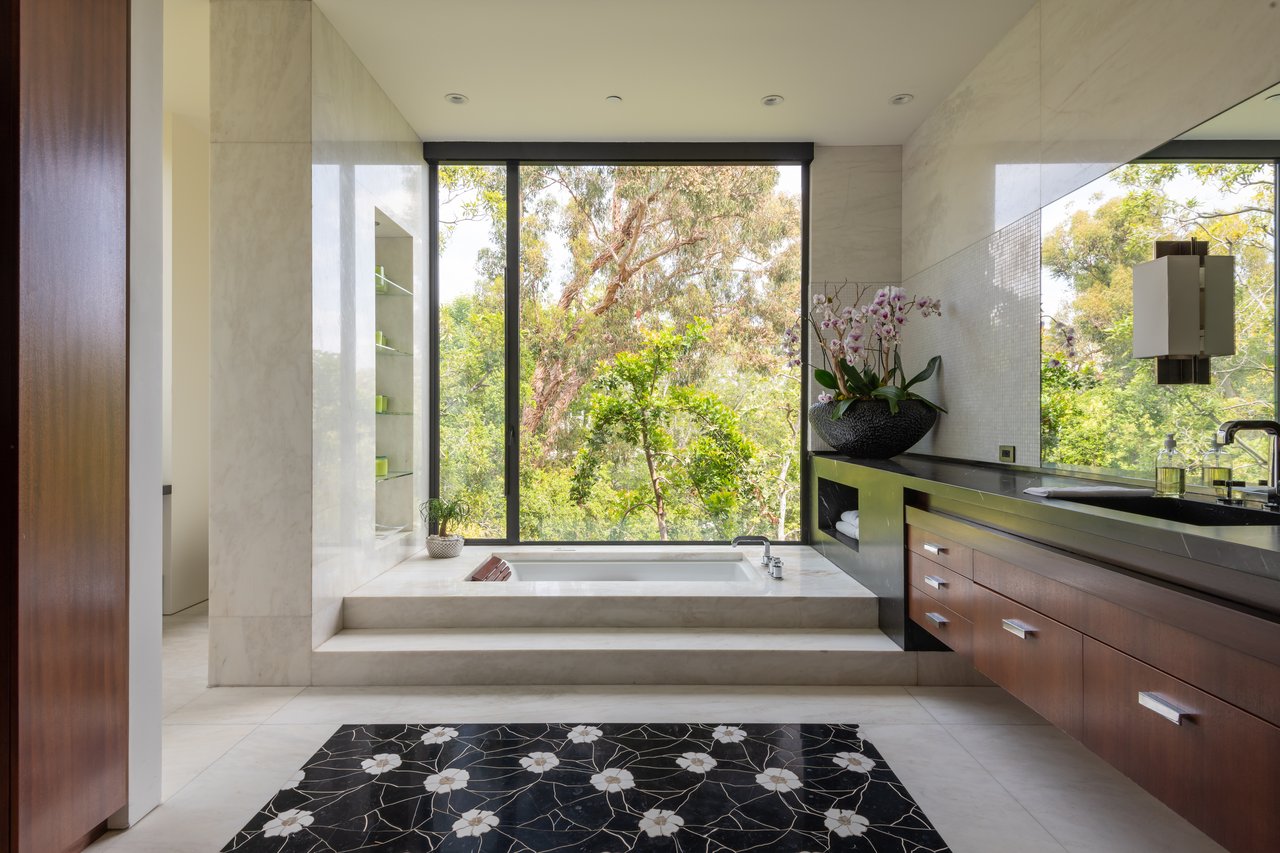 314 N Barrington Ave, Brentwood