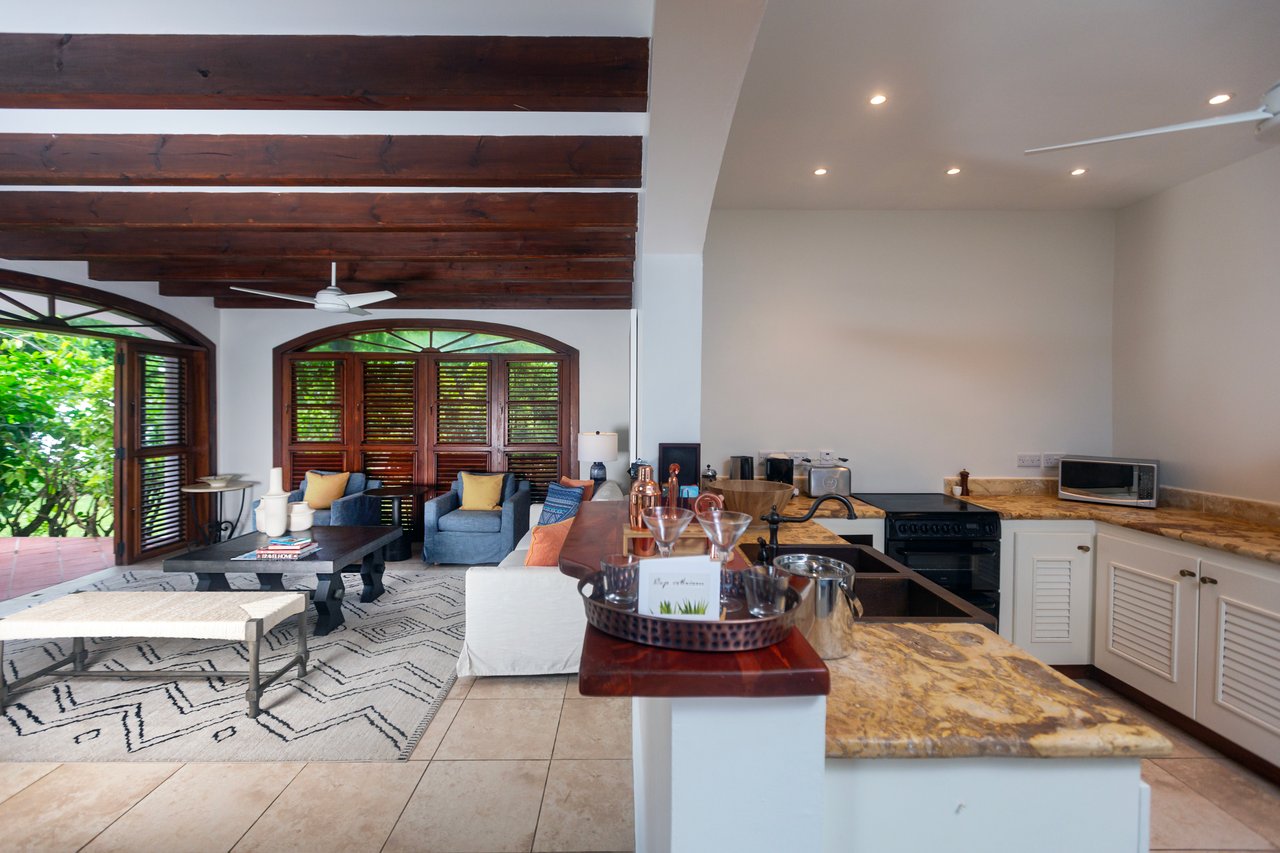 Villa 107, Manchineel