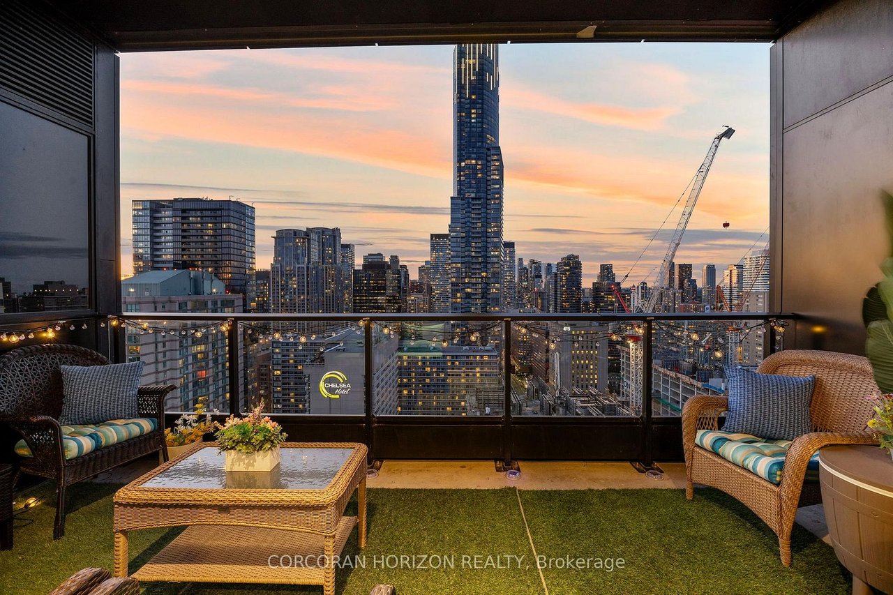DOWNTOWN MODERN CHARM
