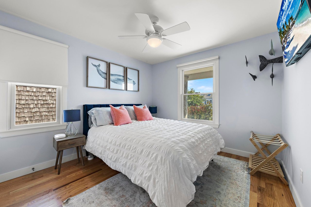 407 B Coral Street 