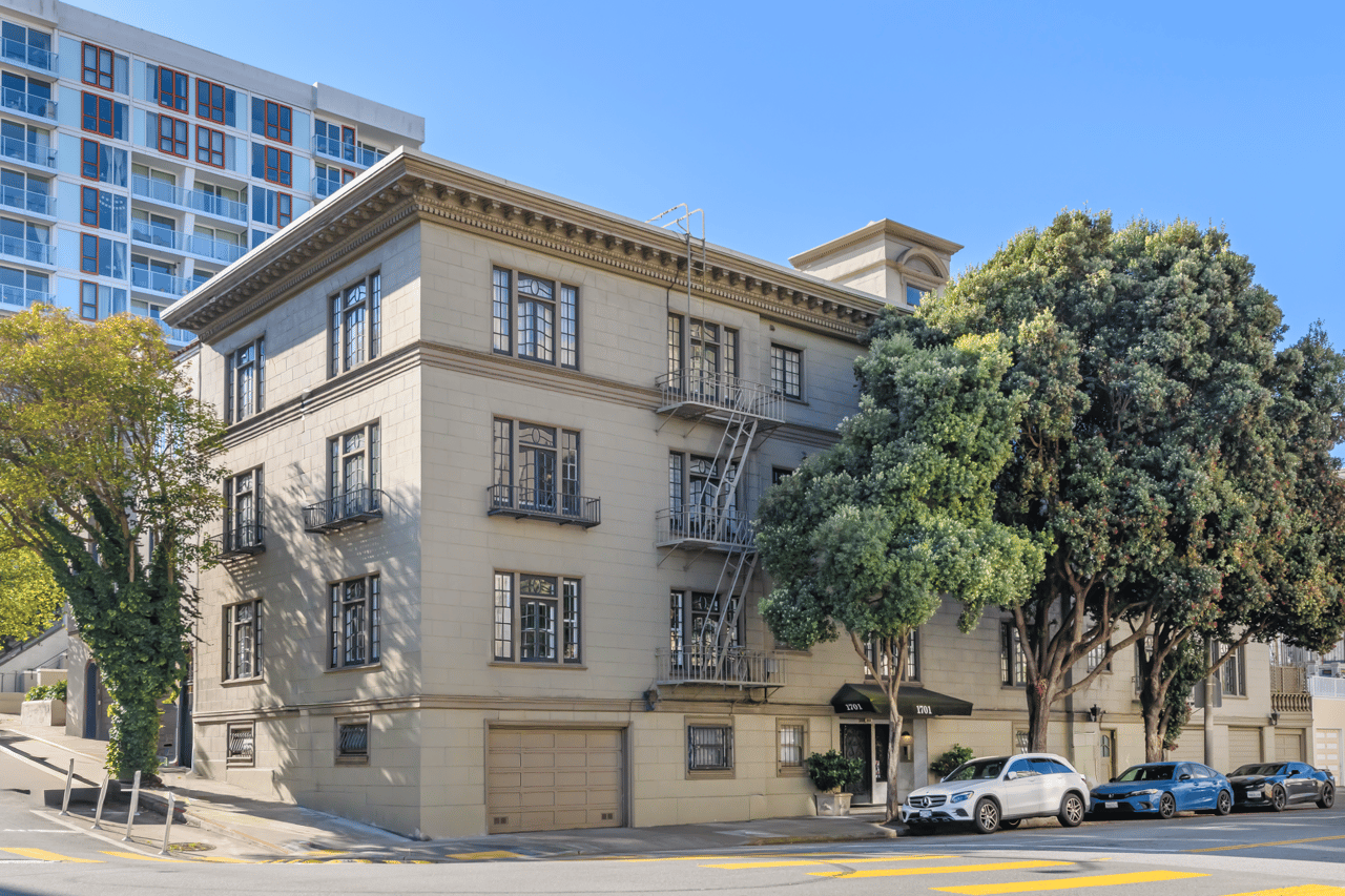 Architectural Edwardian Half-Floor Residence by Moses J. Lyon | Elevator, Parking | Pacific Heights