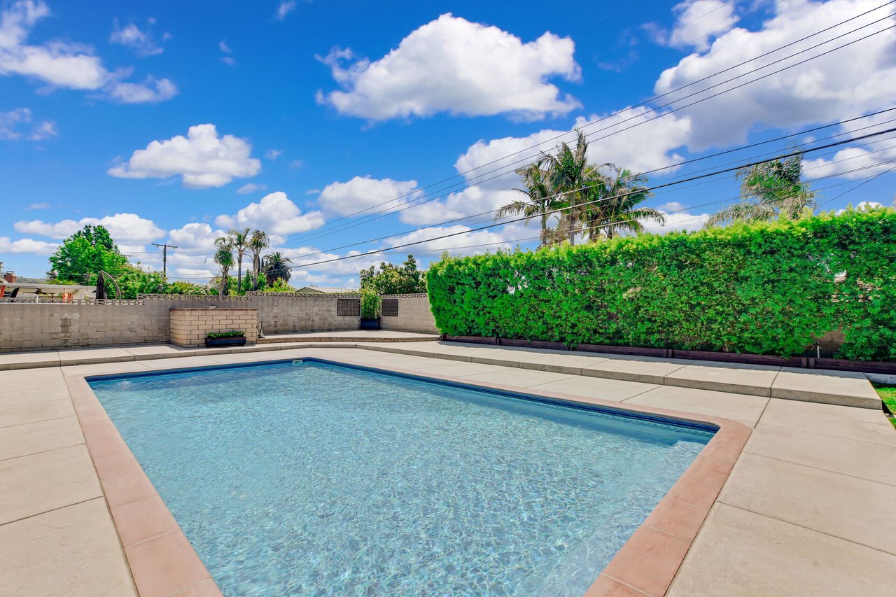 1298 Oak Ridge Drive