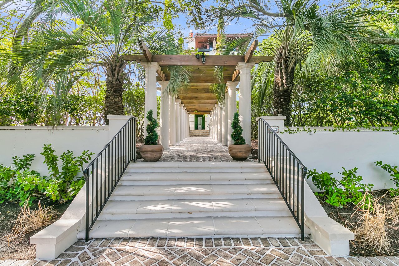 24 Seagrass Ln 