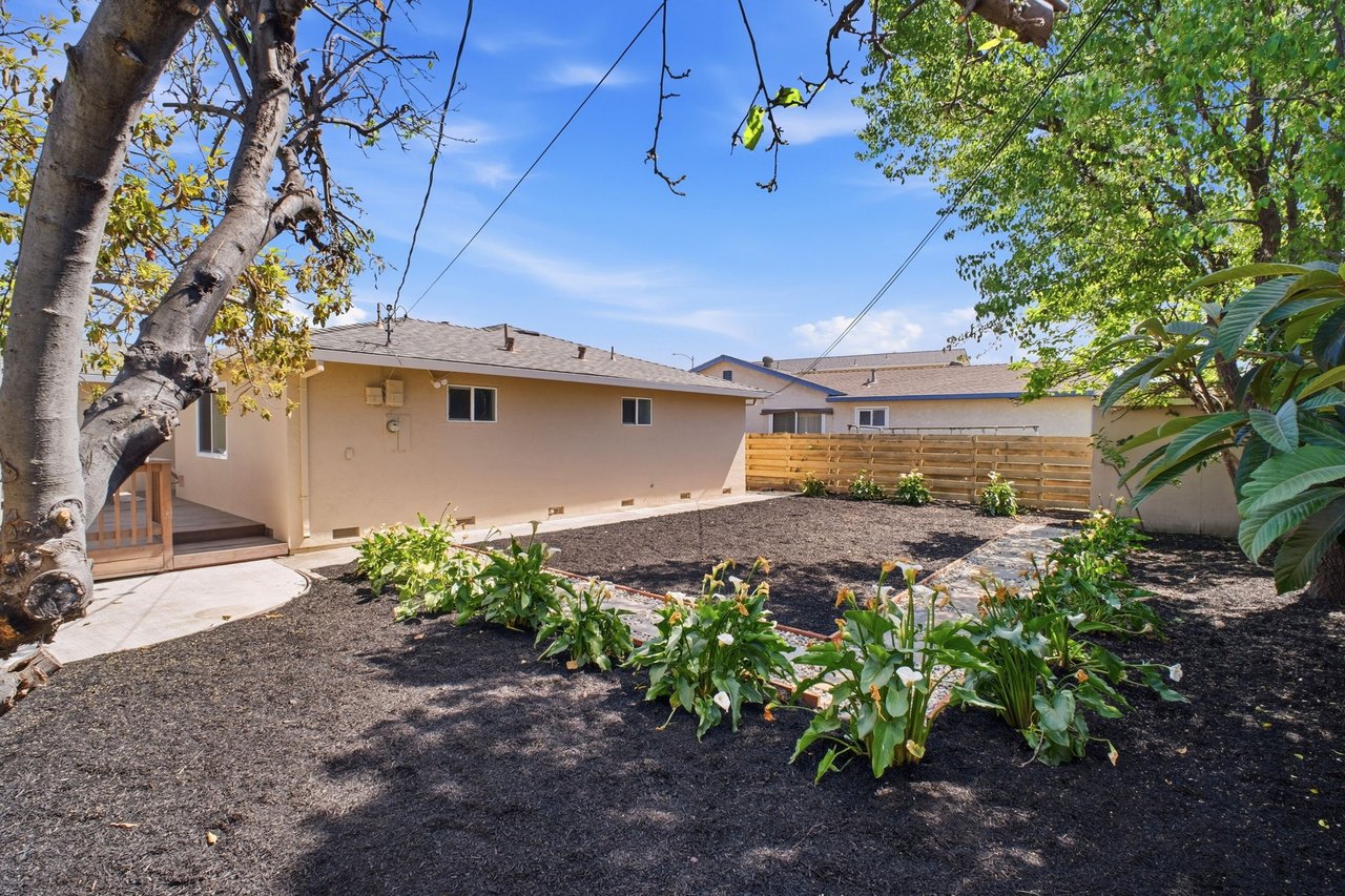 Turn Key Beauty in Sundale