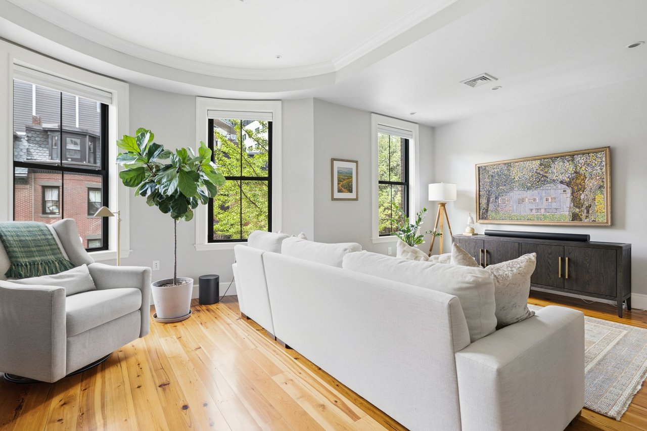 98 E Brookline St #2