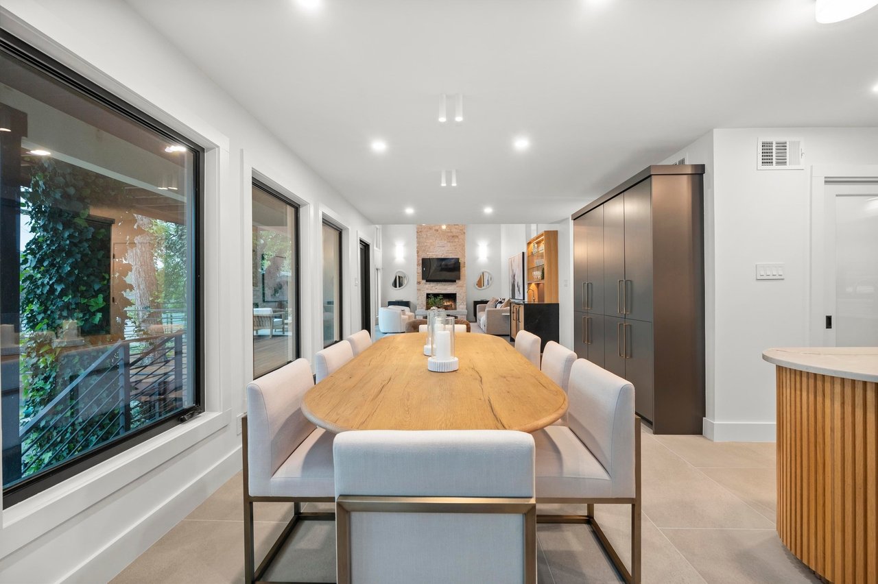 1606 Ski Slope Drive