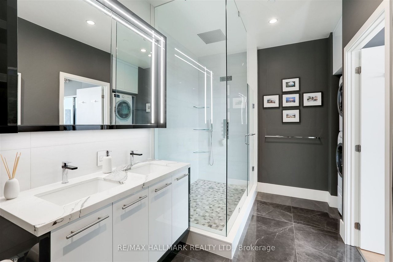 LUXURY AND SOPHISTICATION 