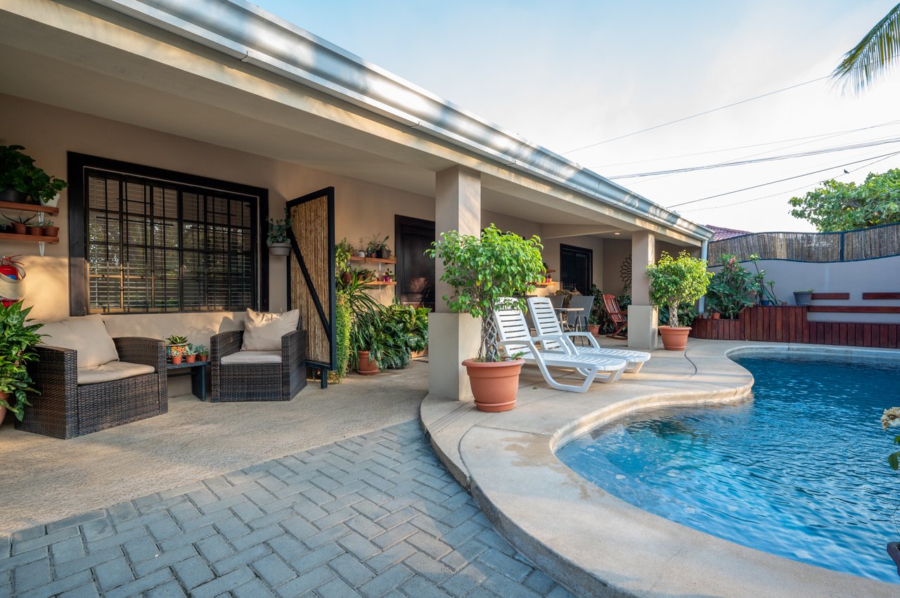 Guest House Apartments | Prime Investment Opportunity Updated Apartments in Flamingo Beach Area!